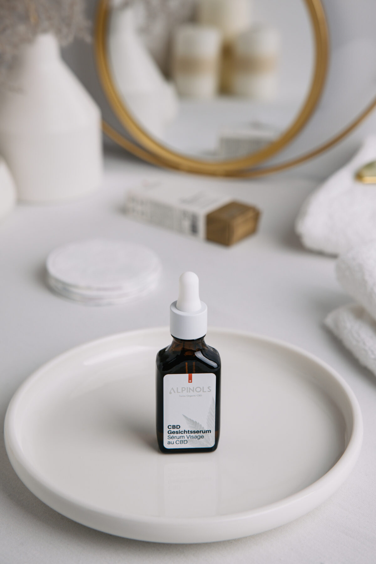 Odżywcze serum olejowe do twarzy z CBD - obrazek 3